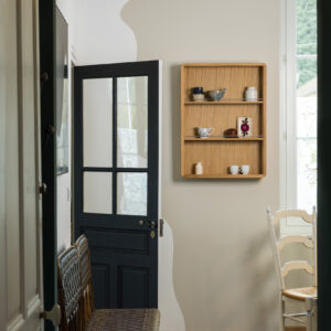 Etagère en bois, grand modèle dans séjour